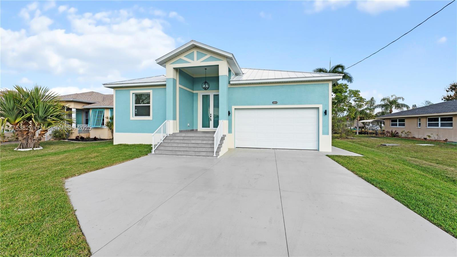 2144 Barbado Ave, Fort Myers, Lee County, Florida - 3 Bedrooms  
4 Bathrooms - 