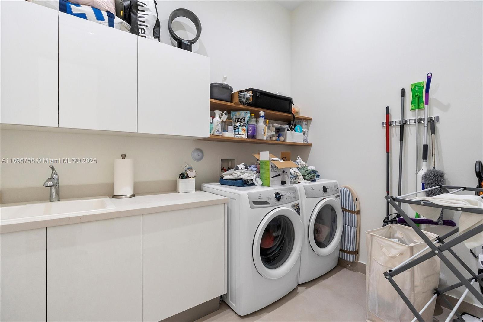 PRESERVE AT EMERALD HILLS - Residential