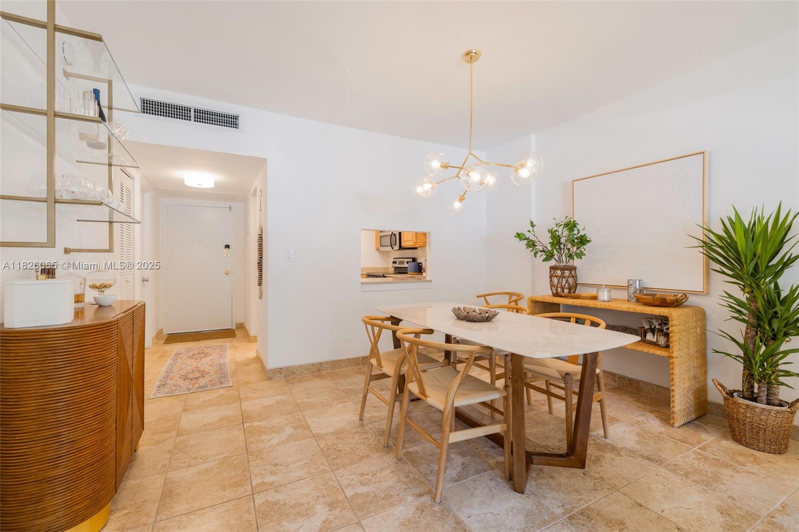 100 Edgewater Dr 104