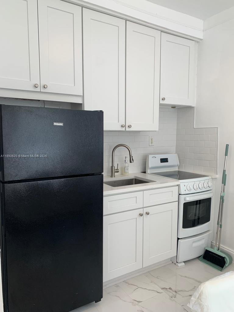 OCEAN BEACH ADDN NO 3 - Residential Lease
