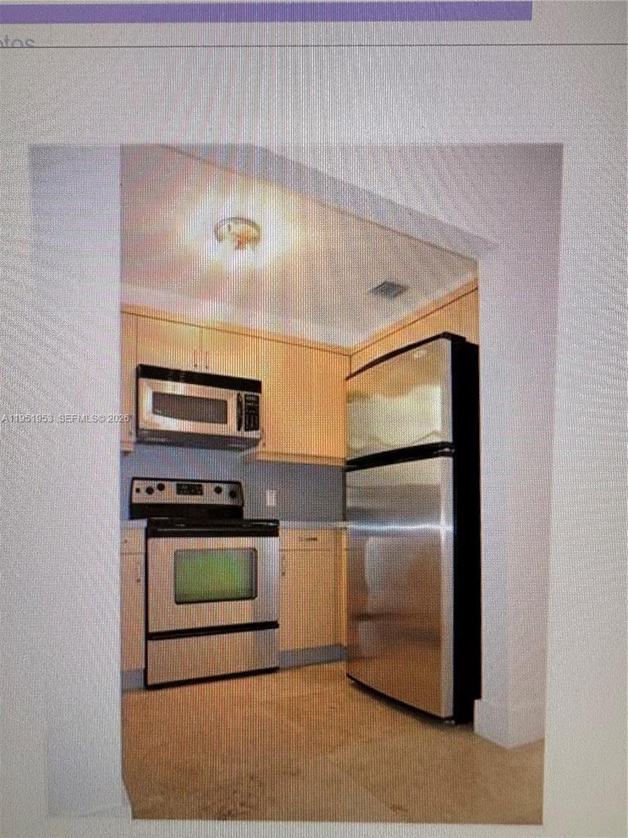 544 NE 62nd St 544-2