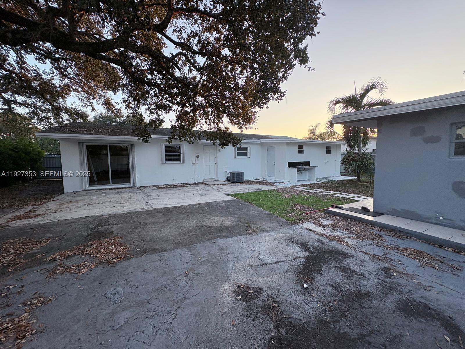 VISTA VERDE SEC TWO - Residential Lease