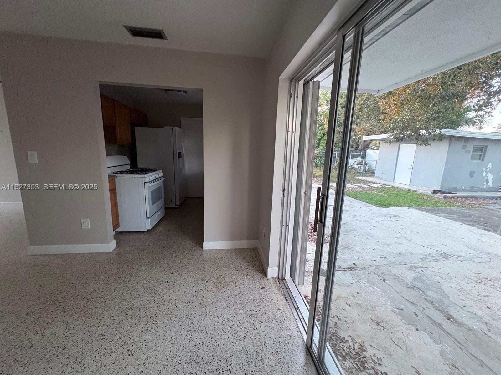 VISTA VERDE SEC TWO - Residential Lease