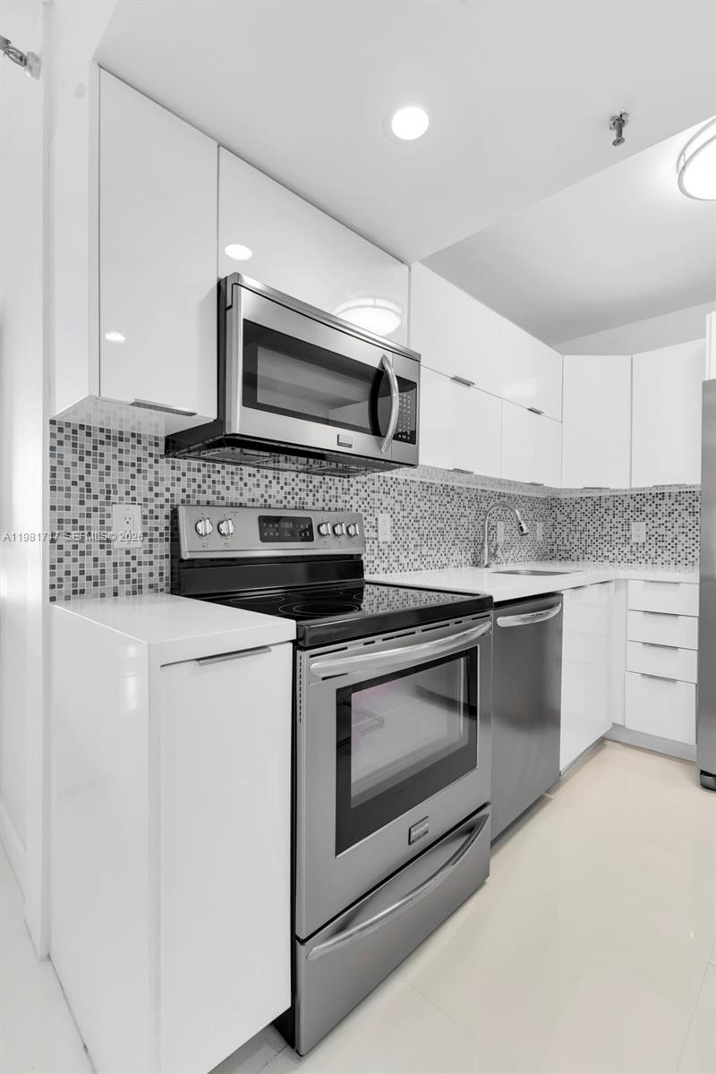 WATERVIEW CONDO - Residential