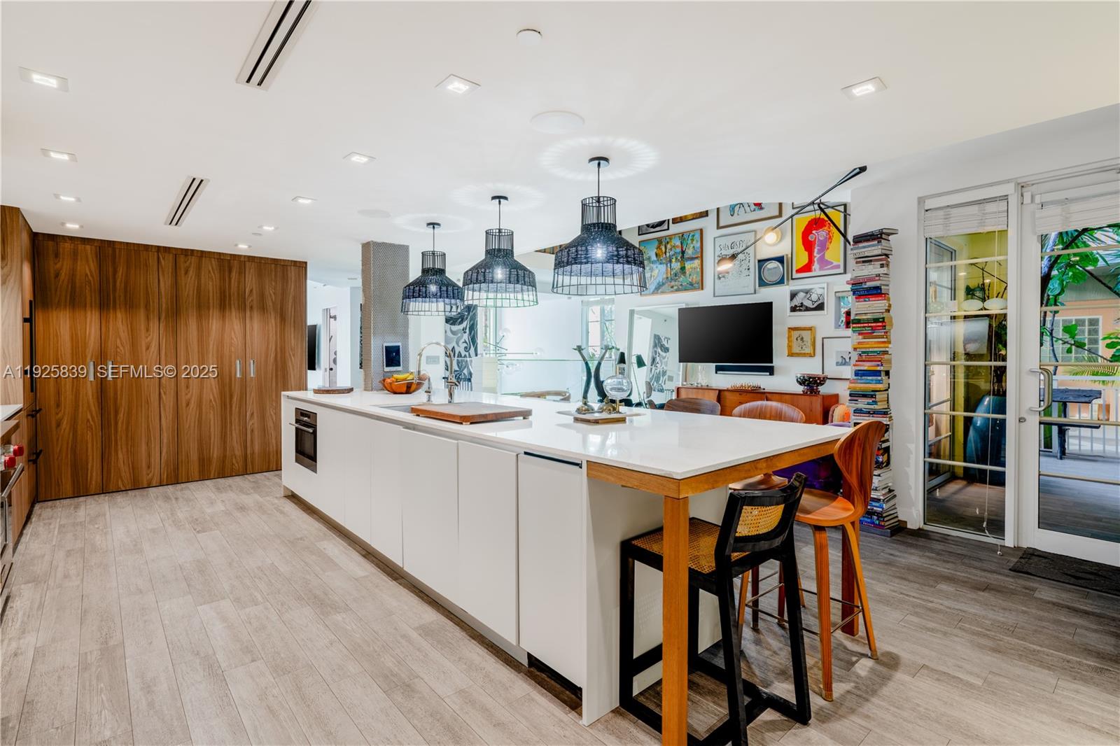 THE COURTS AT SOUTH BEACH - Residential