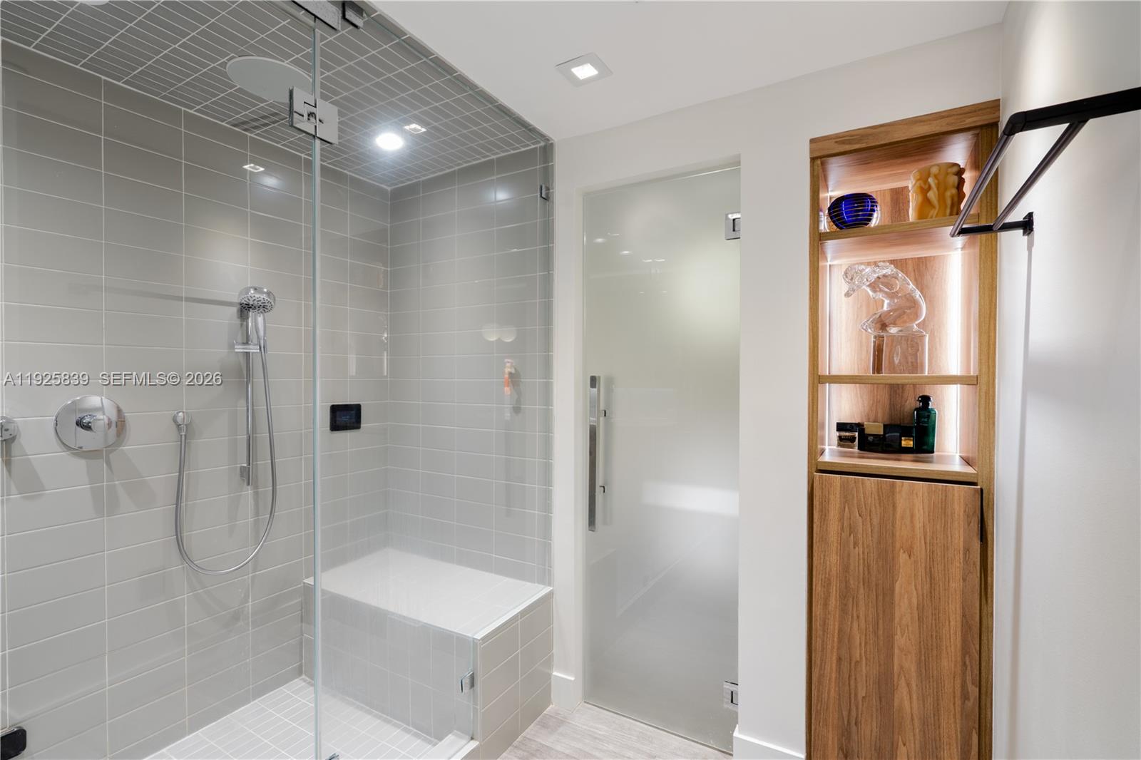 THE COURTS AT SOUTH BEACH - Residential