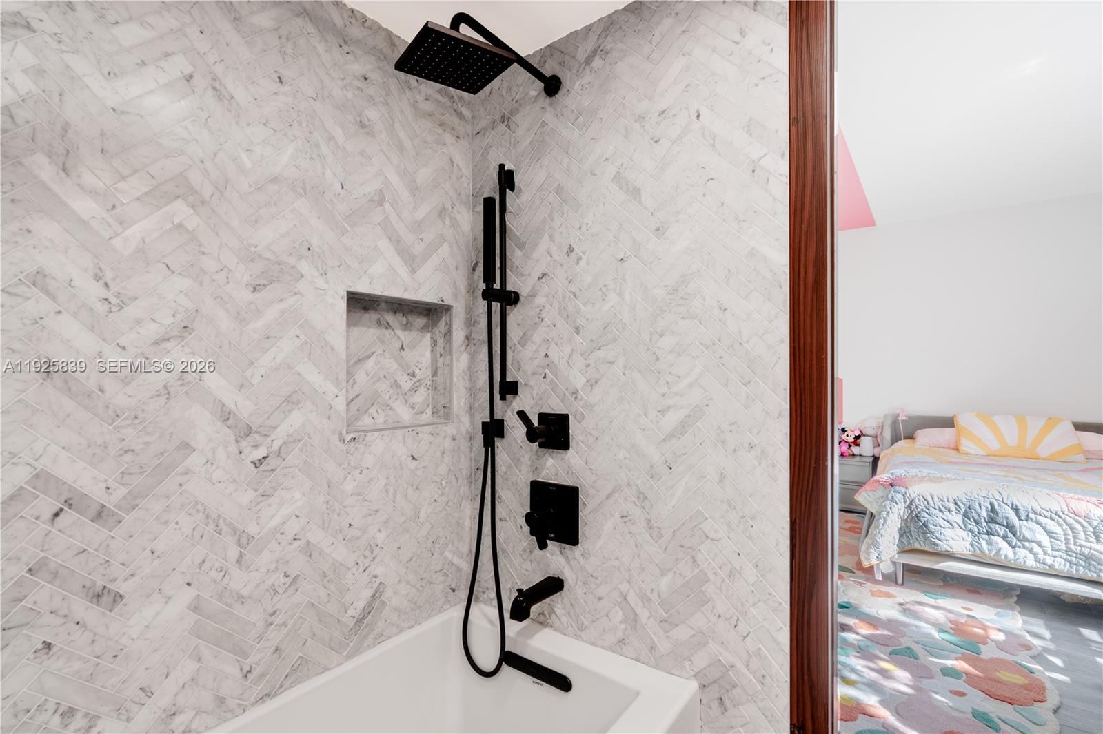 THE COURTS AT SOUTH BEACH - Residential