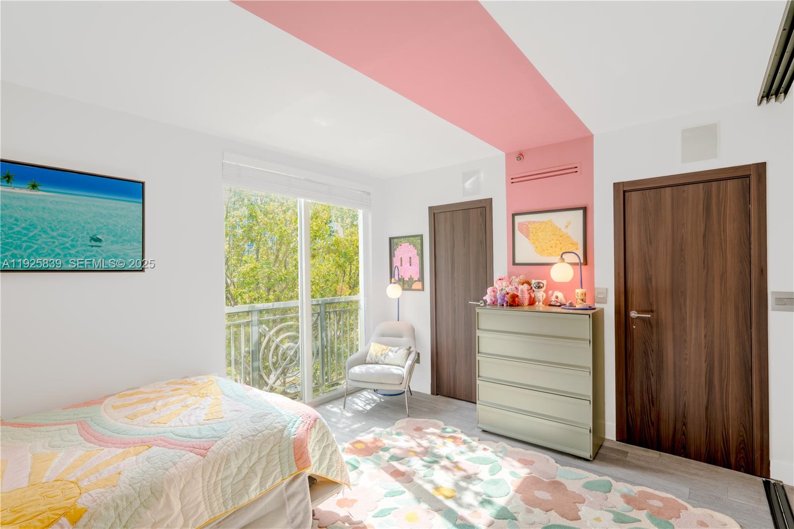 THE COURTS AT SOUTH BEACH - Residential