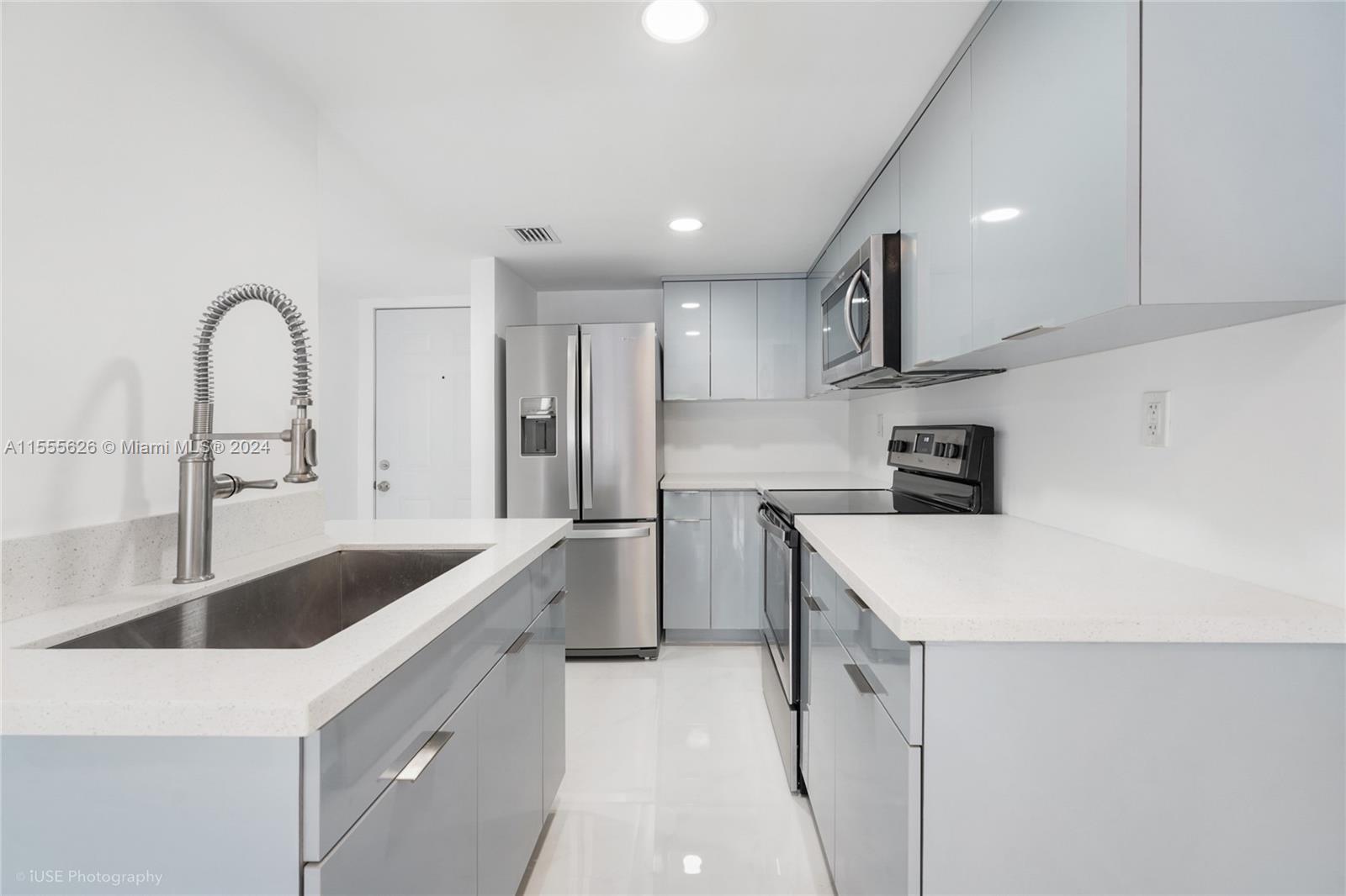 Expo Towers Condo - Residential Lease