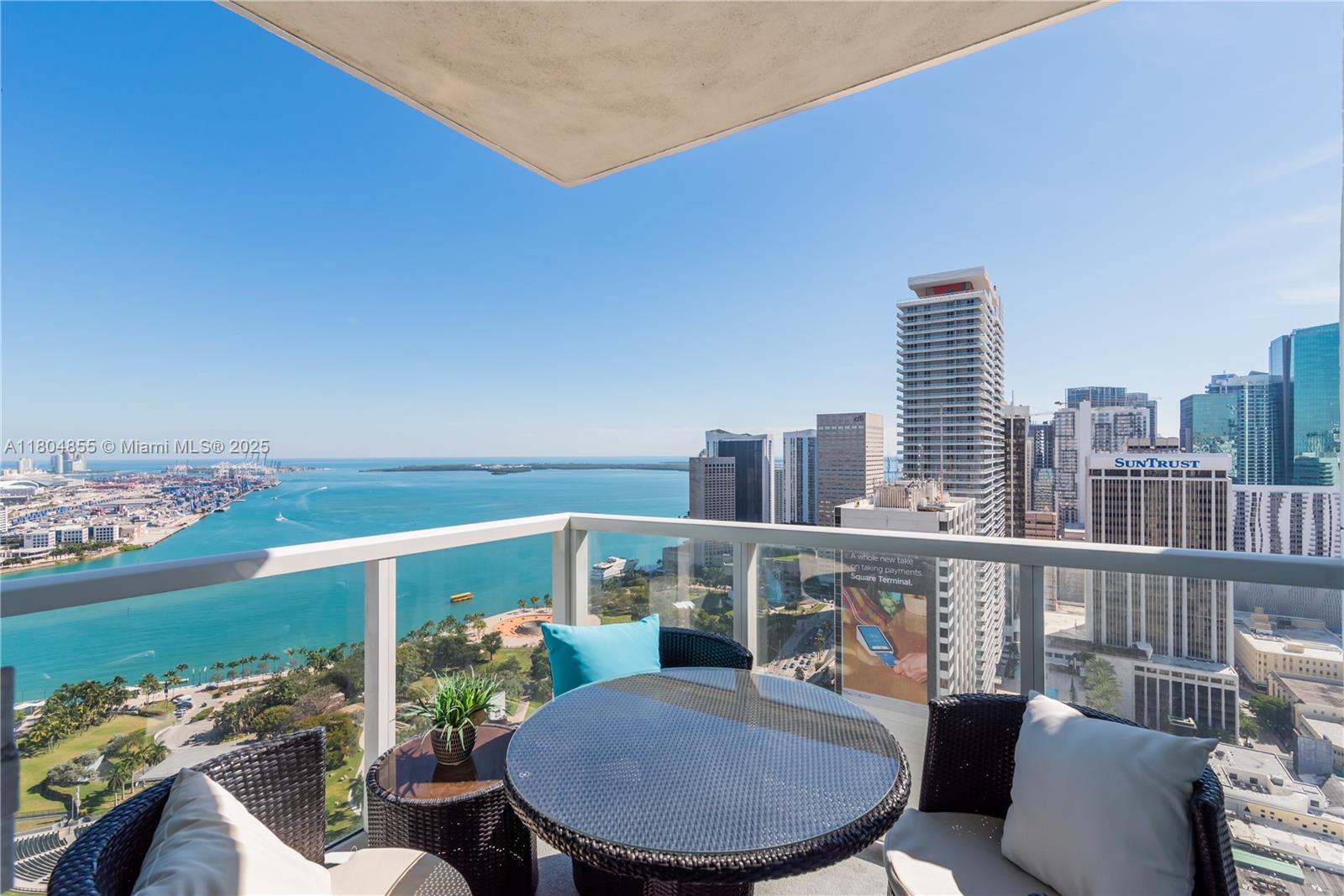 244 Biscayne Blvd 3703