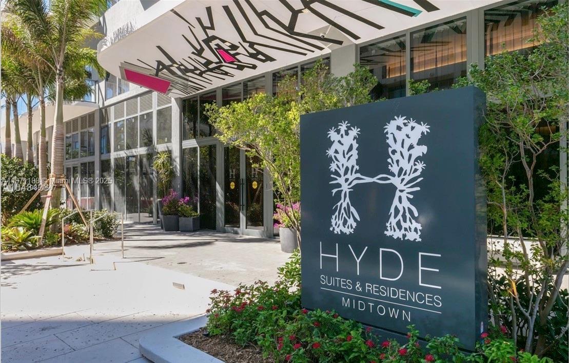 Beautiful corner residence at Hyde Midtown, 2 bedrooms,2 bathrooms, with floor-to-ceiling glass and wraparound balcony offering stunning city views. Modern open kitchen with premium appliances, Italian cabinetry, and quartz countertops. Spacious split floor plan, CRISTAL WHITE marble floor, and excellent natural light. Five-star amenities include heated pool with cabanas, full-service spa, state-of-the-art fitness center, tennis court, kids’ playroom, media room, and 24-hour concierge. Located in the heart of Midtown, steps away from top restaurants, shops, Design District, and Wynwood.
