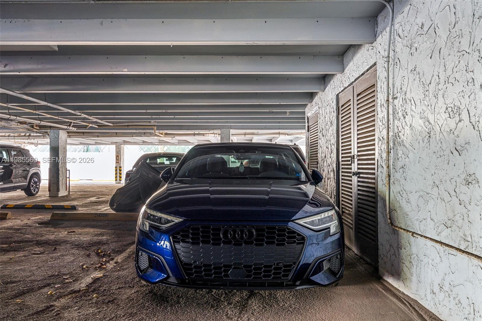 CLINTON CONDO - Residential