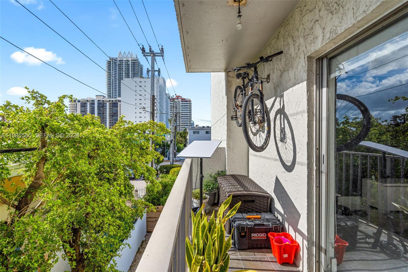 CLINTON CONDO - Residential