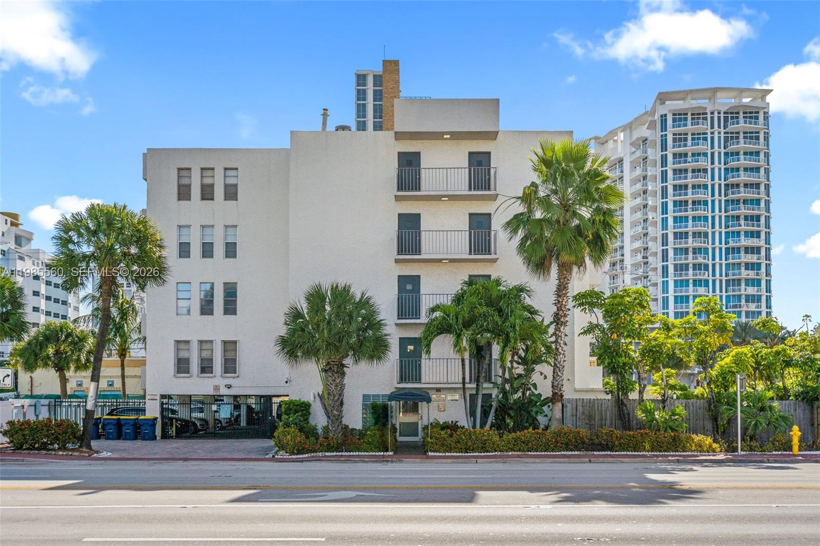 CLINTON CONDO - Residential