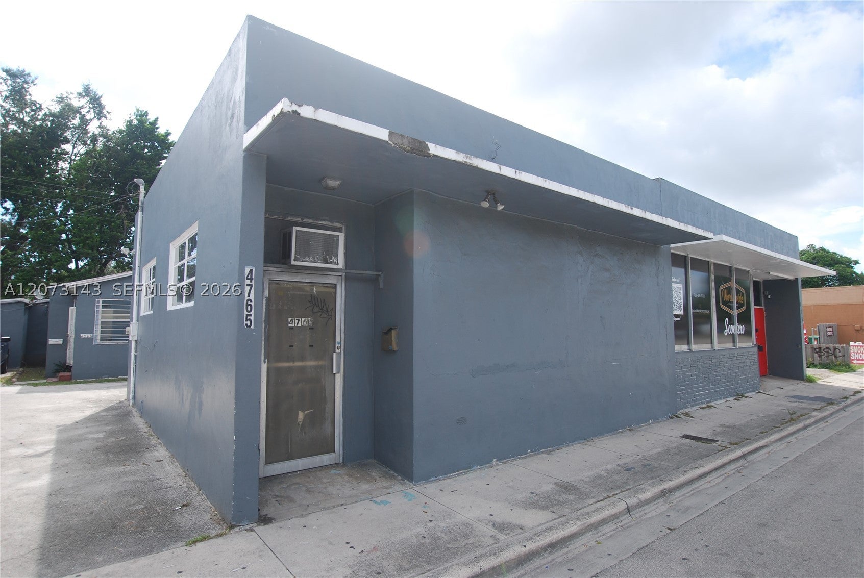 4769 NW 17th Ave