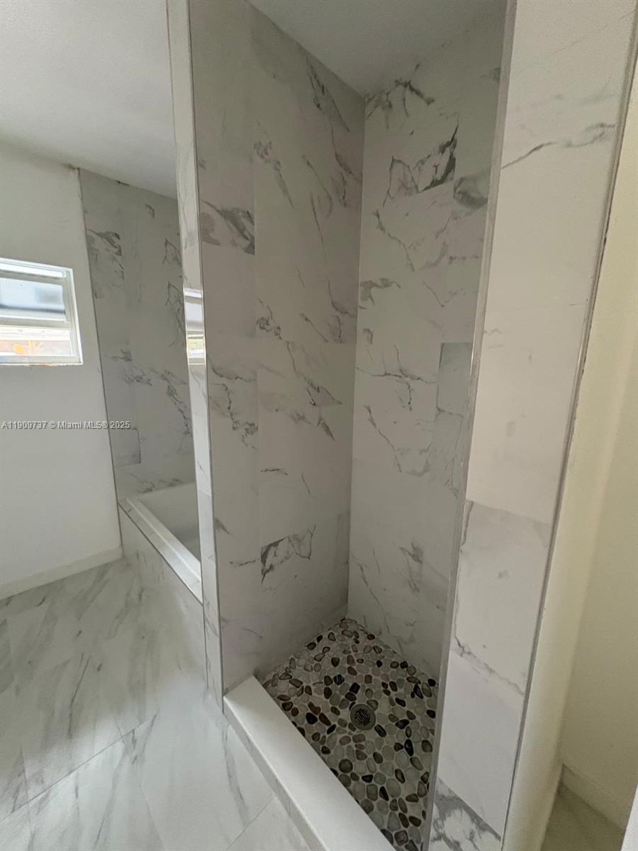 2121 Rutland St, Opa Locka, FL, 33054/$451,000 2 2121 Rutland St