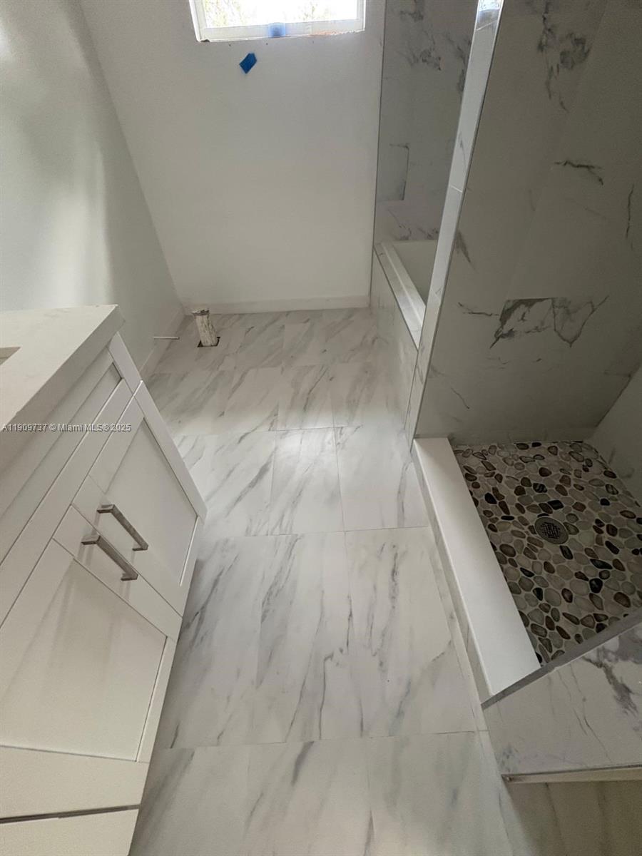 2121 Rutland St, Opa Locka, FL, 33054/$451,000 3 2121 Rutland St