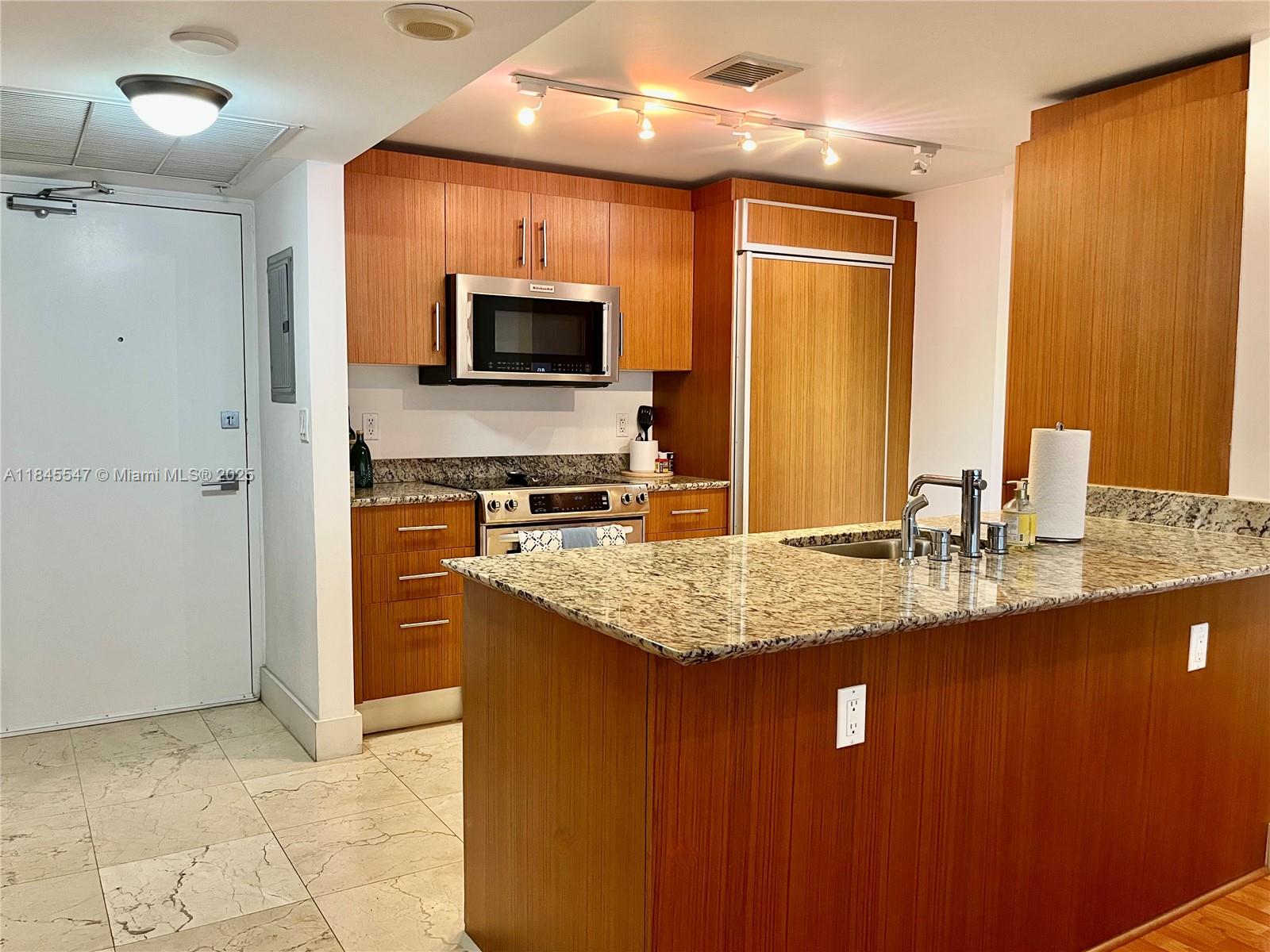 HARBOUR HOUSE - Residential Lease