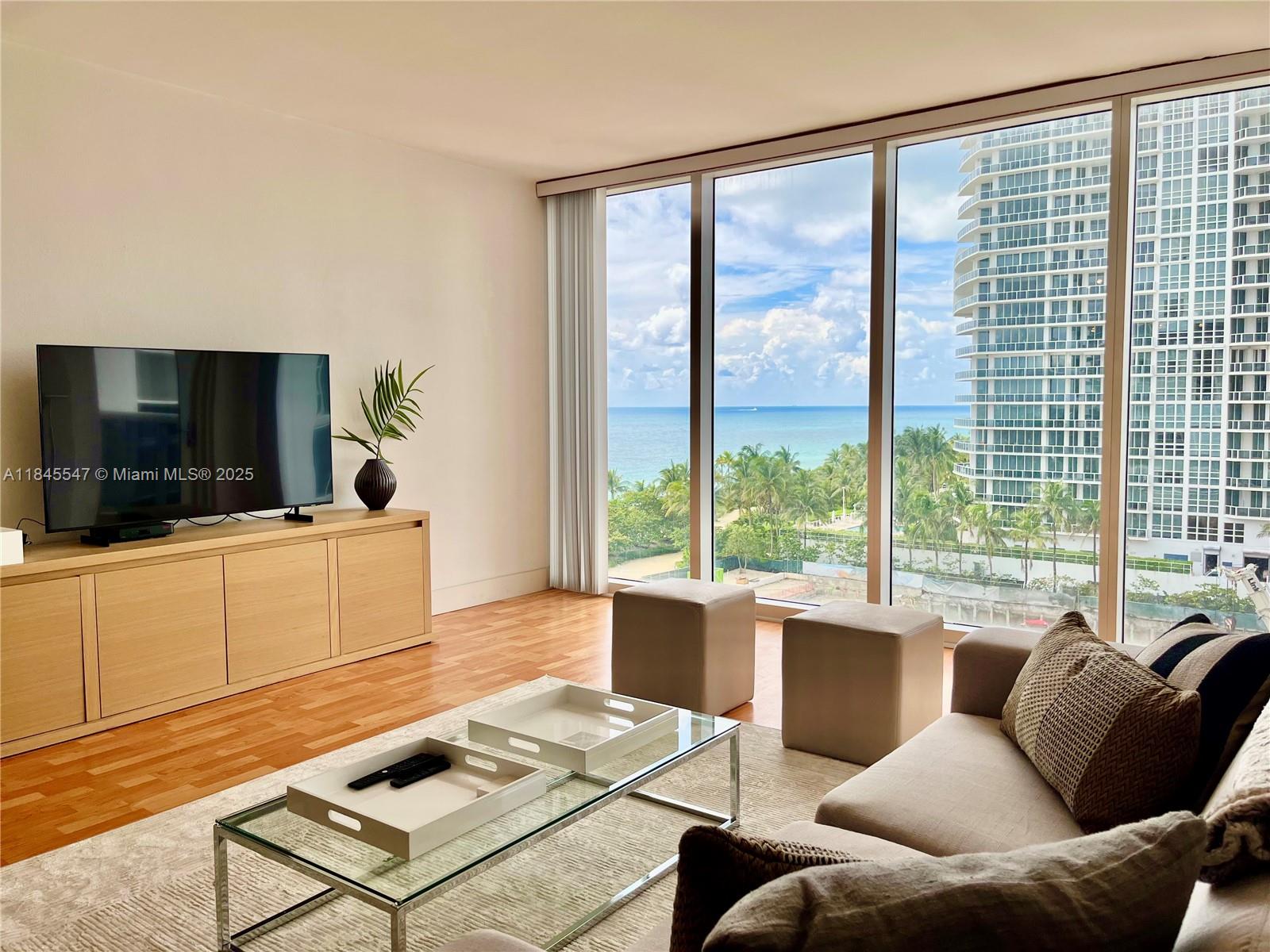 10275 Collins Ave 716