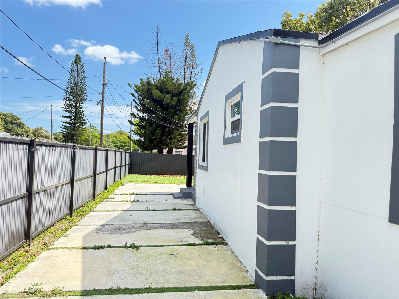 5531 NW 24th Ave