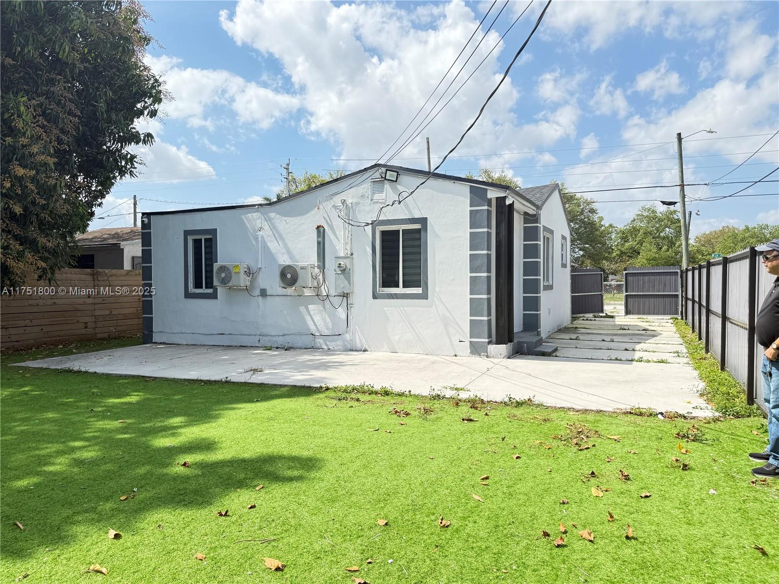 5531 NW 24th Ave