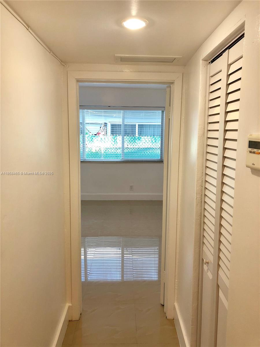 8227 Crespi Blvd 3