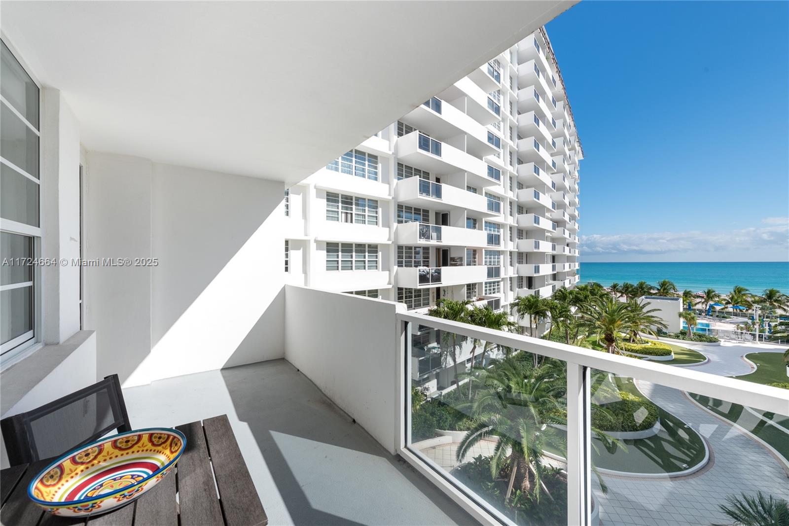100 Lincoln Rd 619