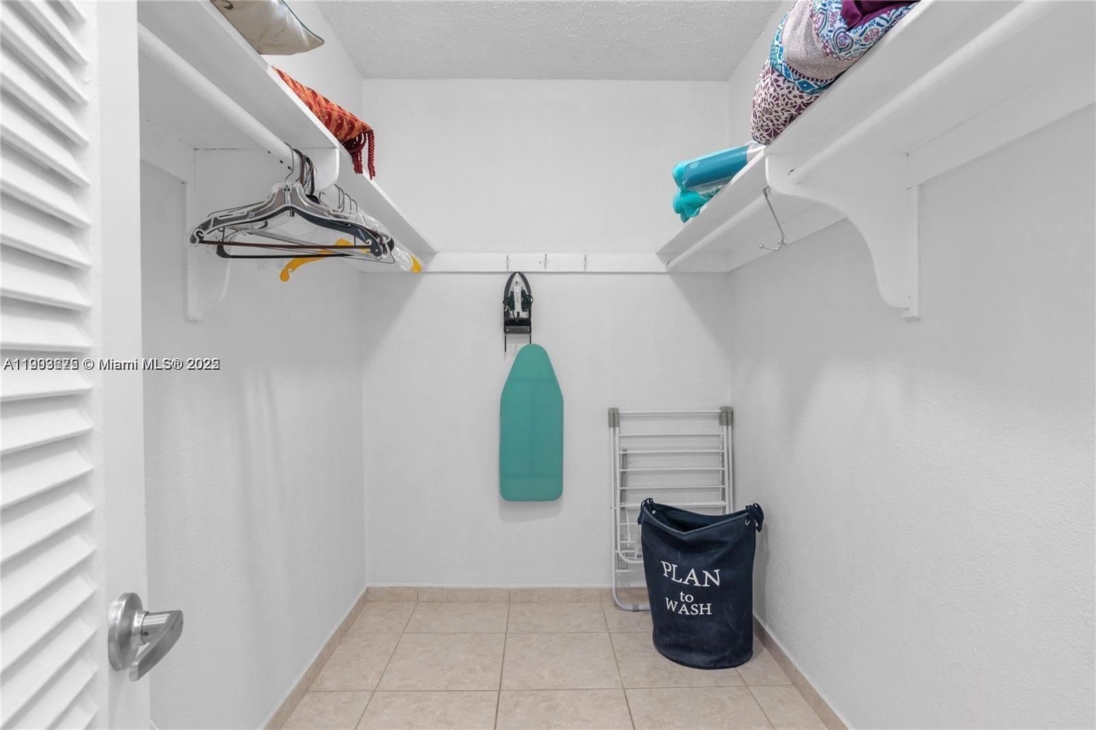 ALEXANDER TOWERS CONDO - Residential