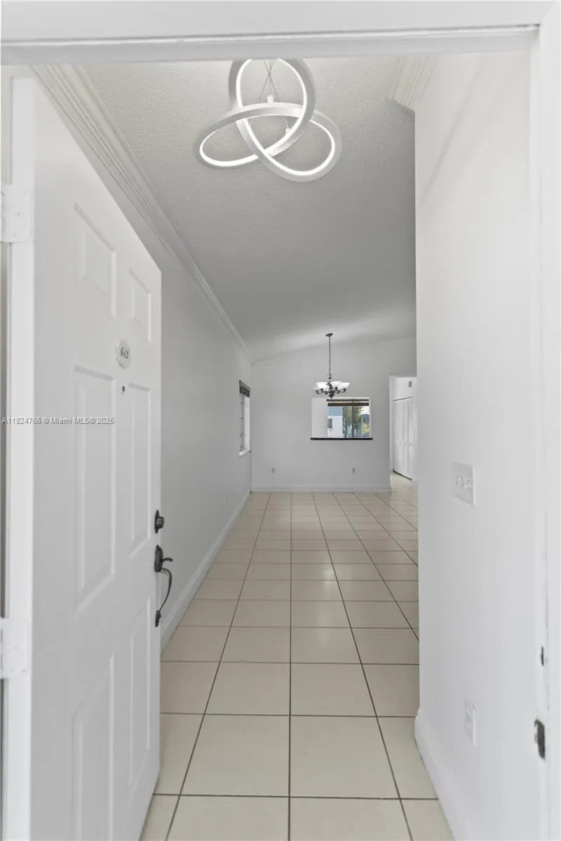 Miami, Florida 33183, United States, 3 Bedrooms Bedrooms, ,2 BathroomsBathrooms,Residential,Active,153627