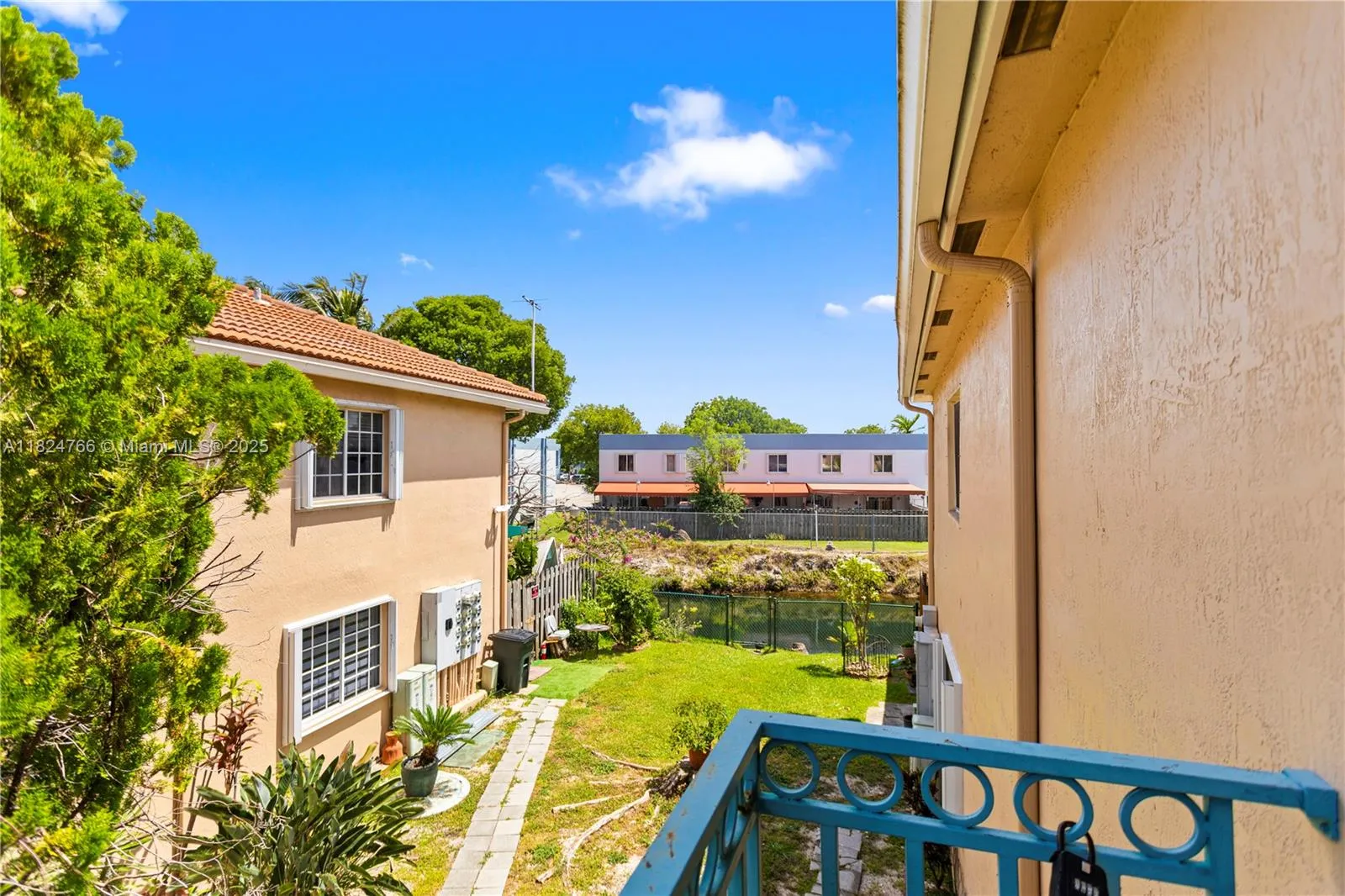 Miami, Florida 33183, United States, 3 Bedrooms Bedrooms, ,2 BathroomsBathrooms,Residential,Active,153627