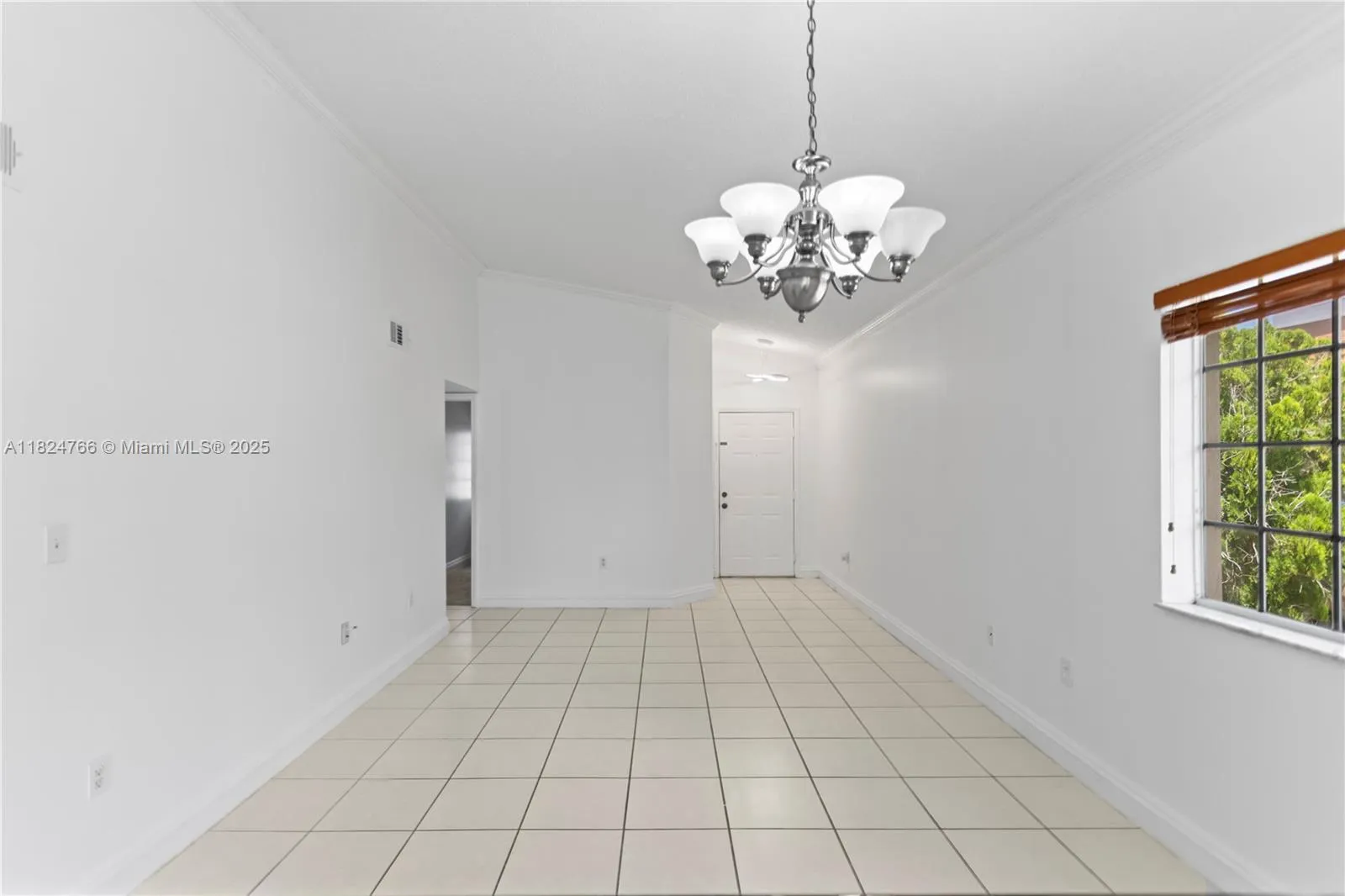 Miami, Florida 33183, United States, 3 Bedrooms Bedrooms, ,2 BathroomsBathrooms,Residential,Active,153627