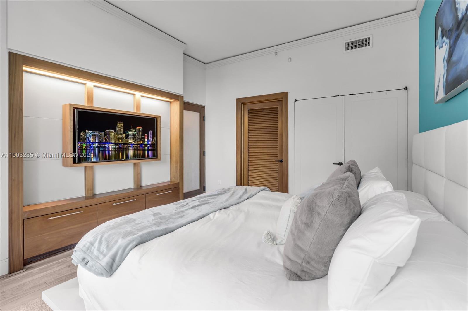 CENTRAL CARILLON BEACH CO - Residential