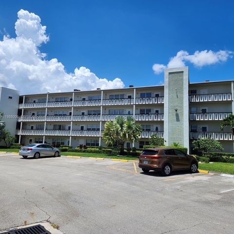 Photo of 339 Southampton B #339, West Palm Beach, FL 33417 (MLS # A11955006)
