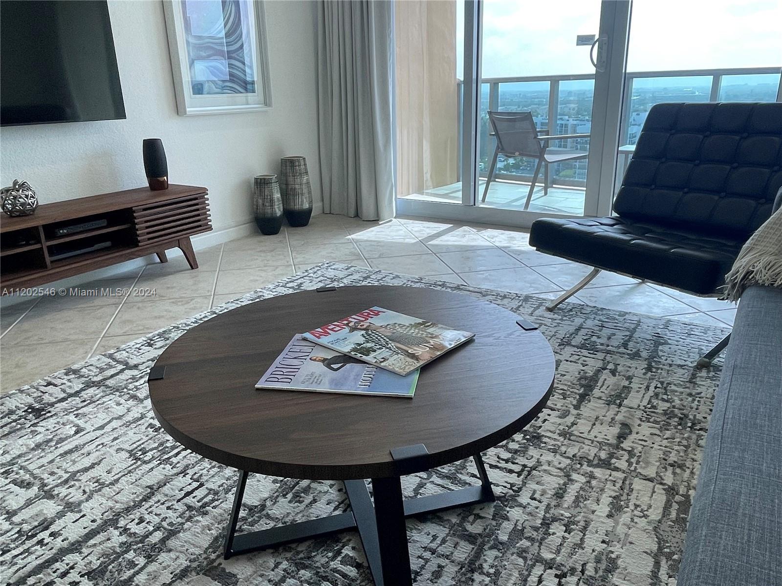 WAVE CONDO - Residential Lease