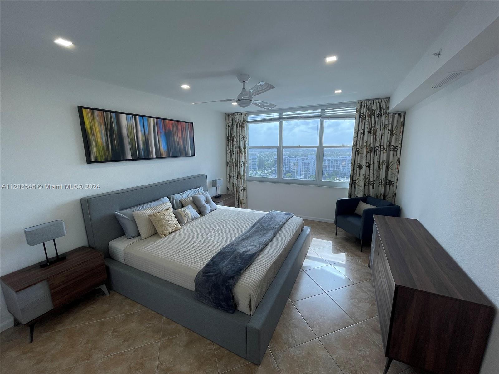 WAVE CONDO - Residential Lease