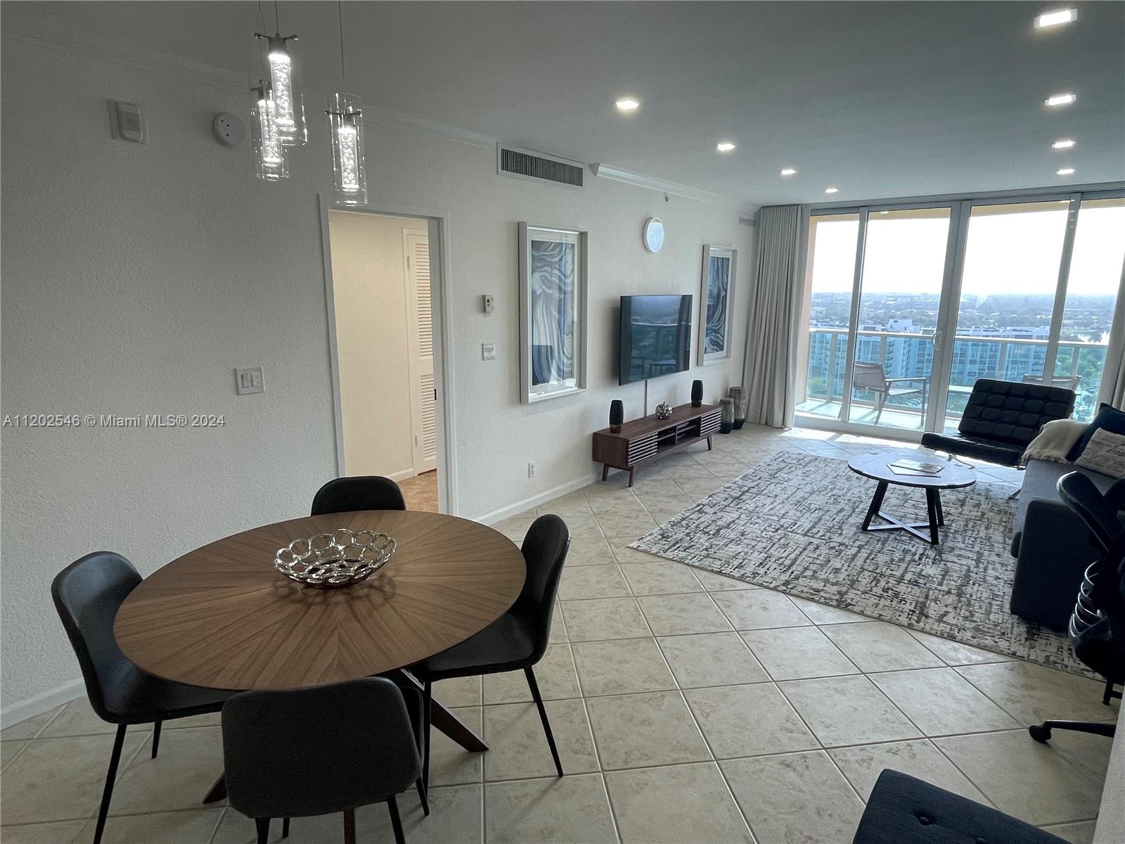 WAVE CONDO - Residential Lease