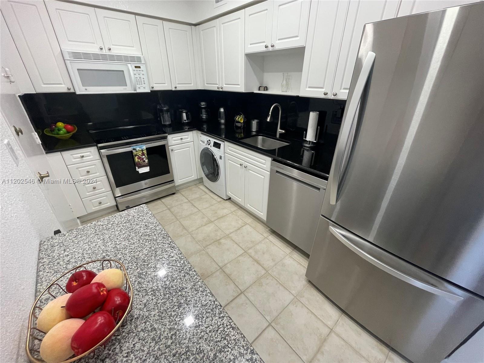 WAVE CONDO - Residential Lease