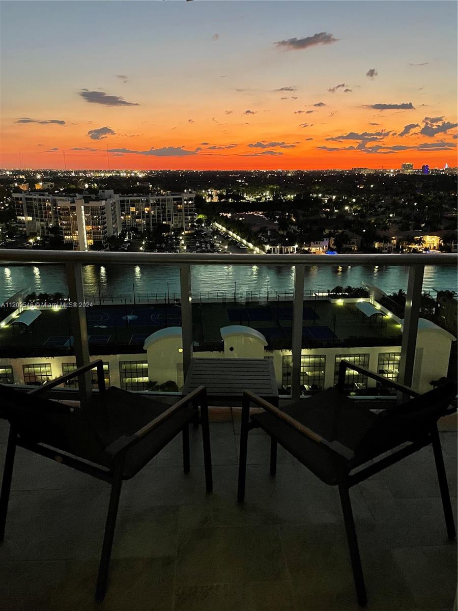 WAVE CONDO - Residential Lease