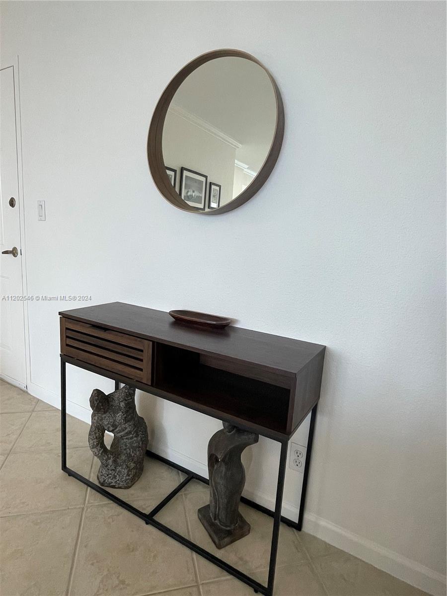 WAVE CONDO - Residential Lease