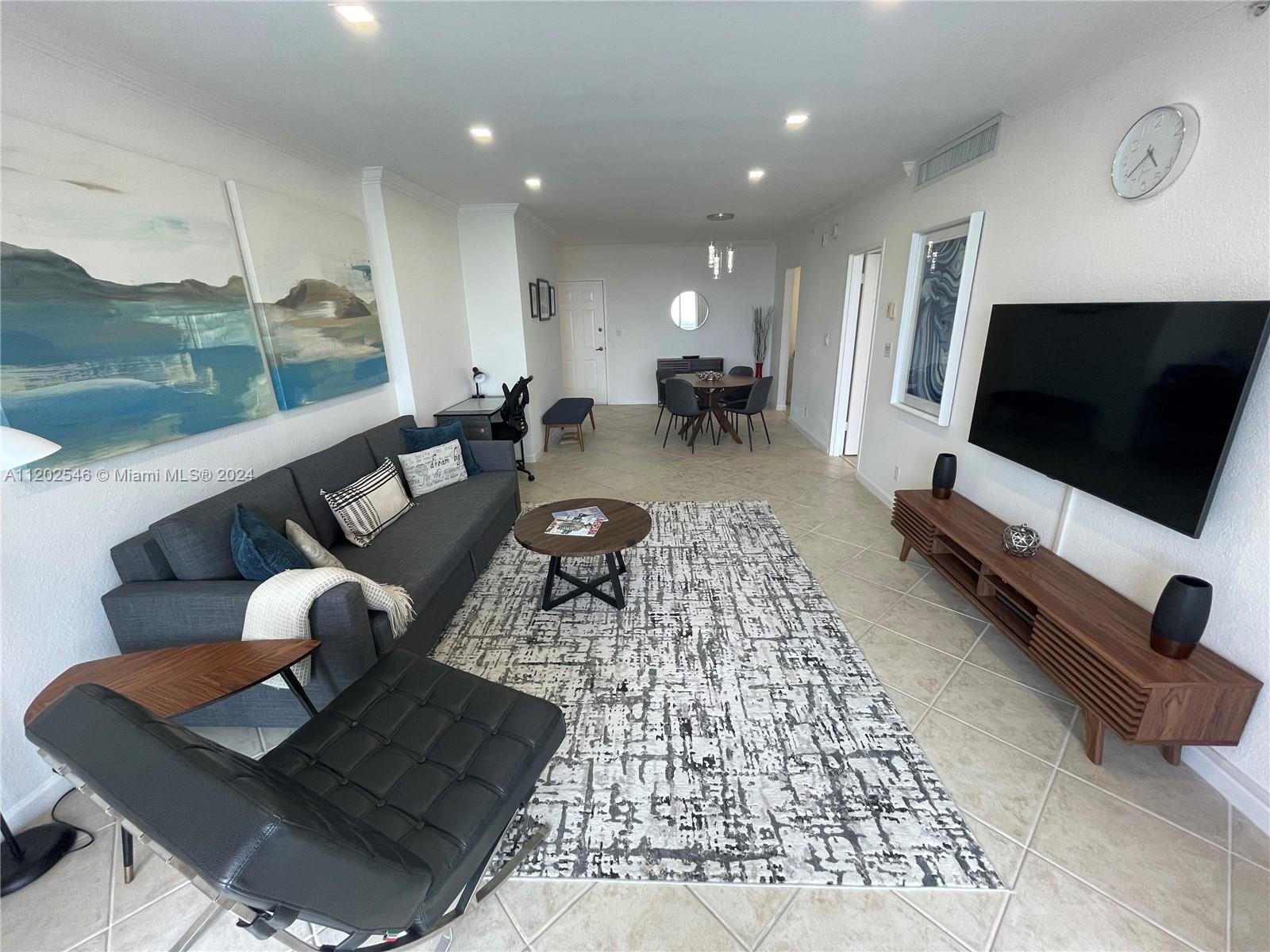 WAVE CONDO - Residential Lease