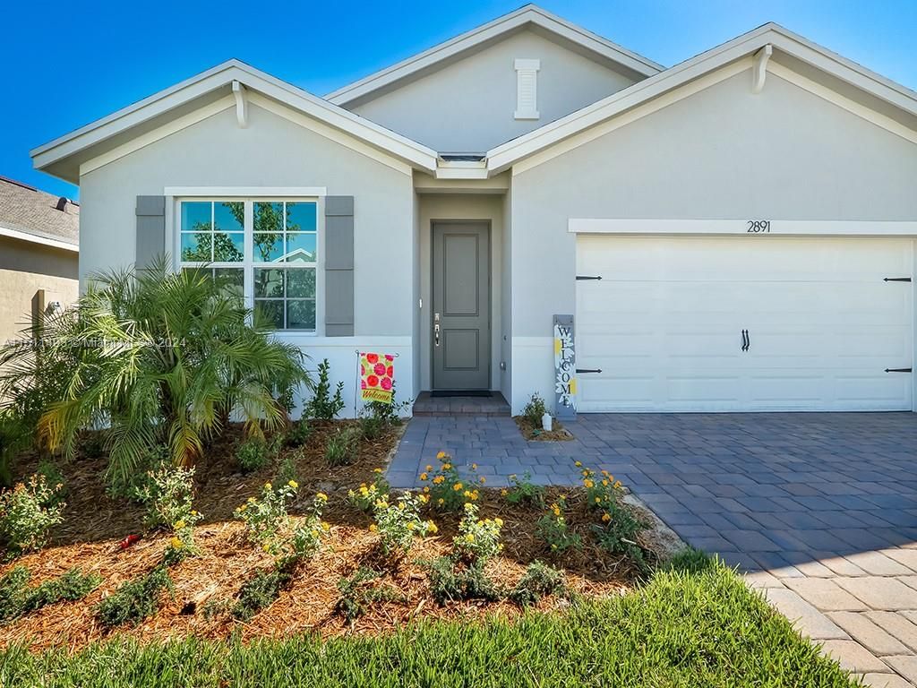 Photo of 2891 NE Breezeway Cir, Jensen Beach, FL 34957 (MLS # A11511493)