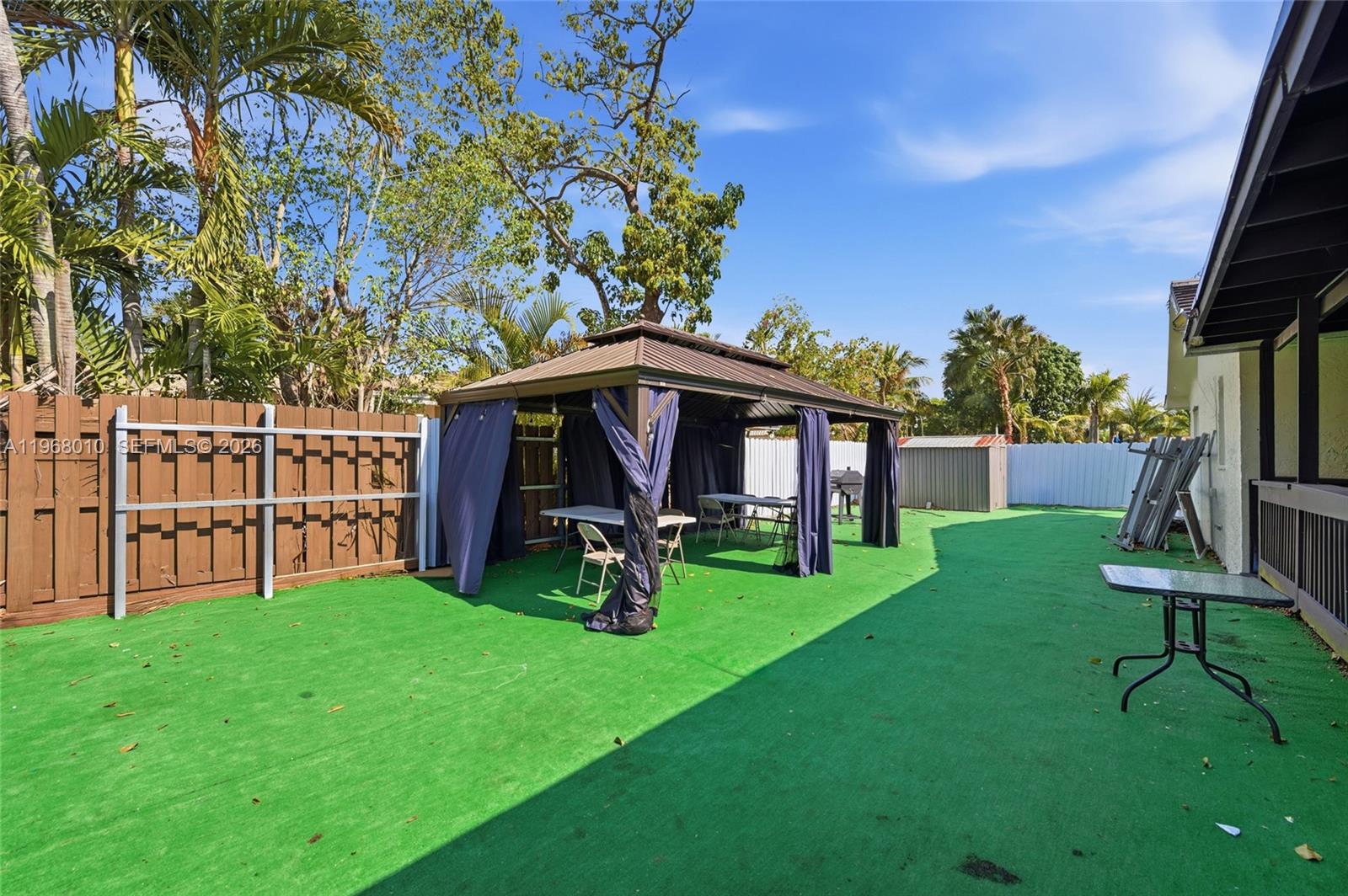 FOREST HILLS SOUTH - Residential