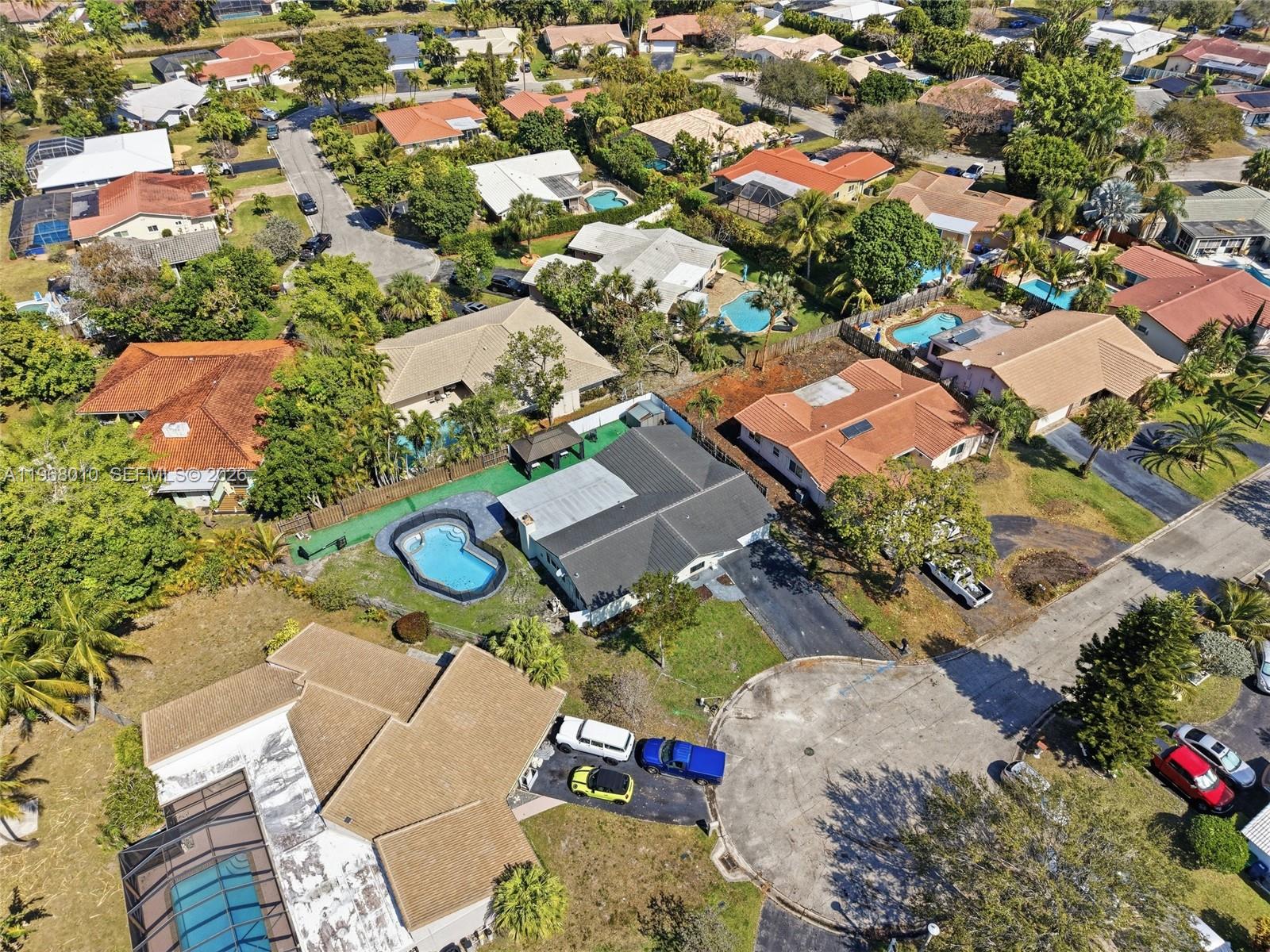 FOREST HILLS SOUTH - Residential