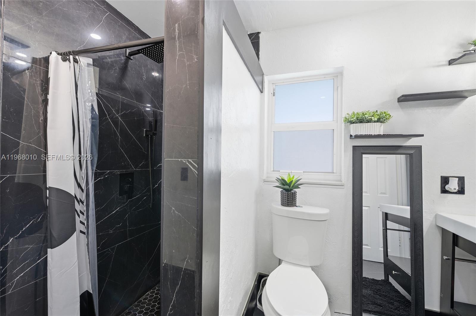 FOREST HILLS SOUTH - Residential