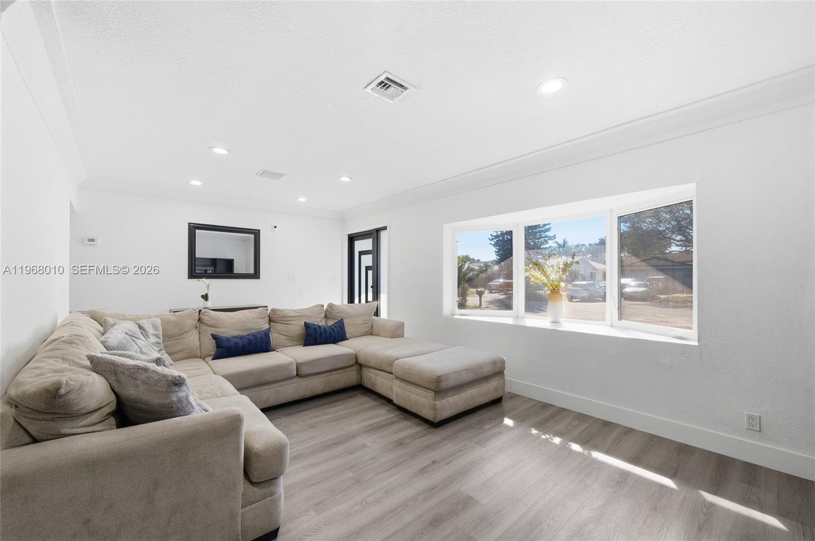 FOREST HILLS SOUTH - Residential