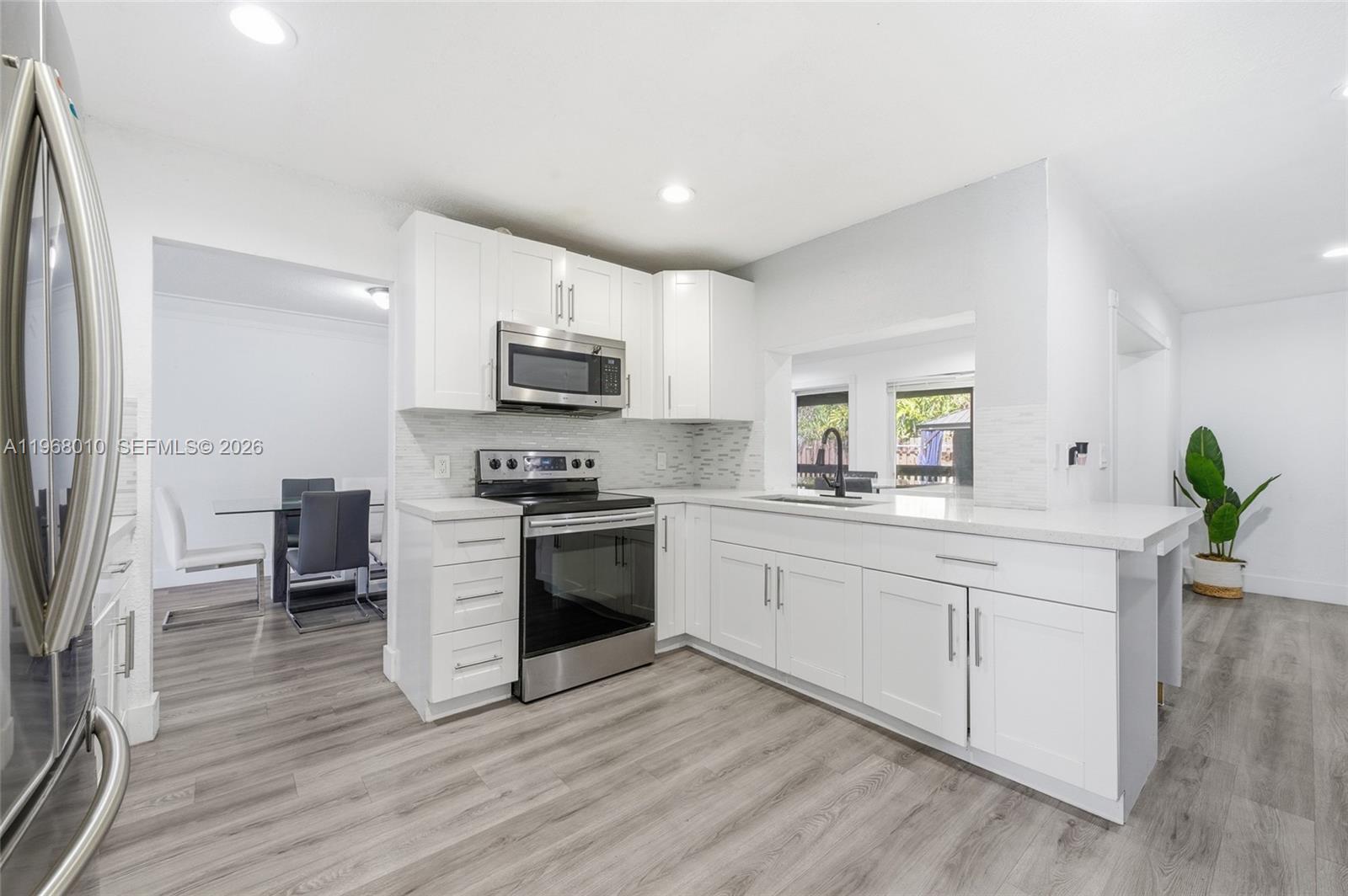 FOREST HILLS SOUTH - Residential