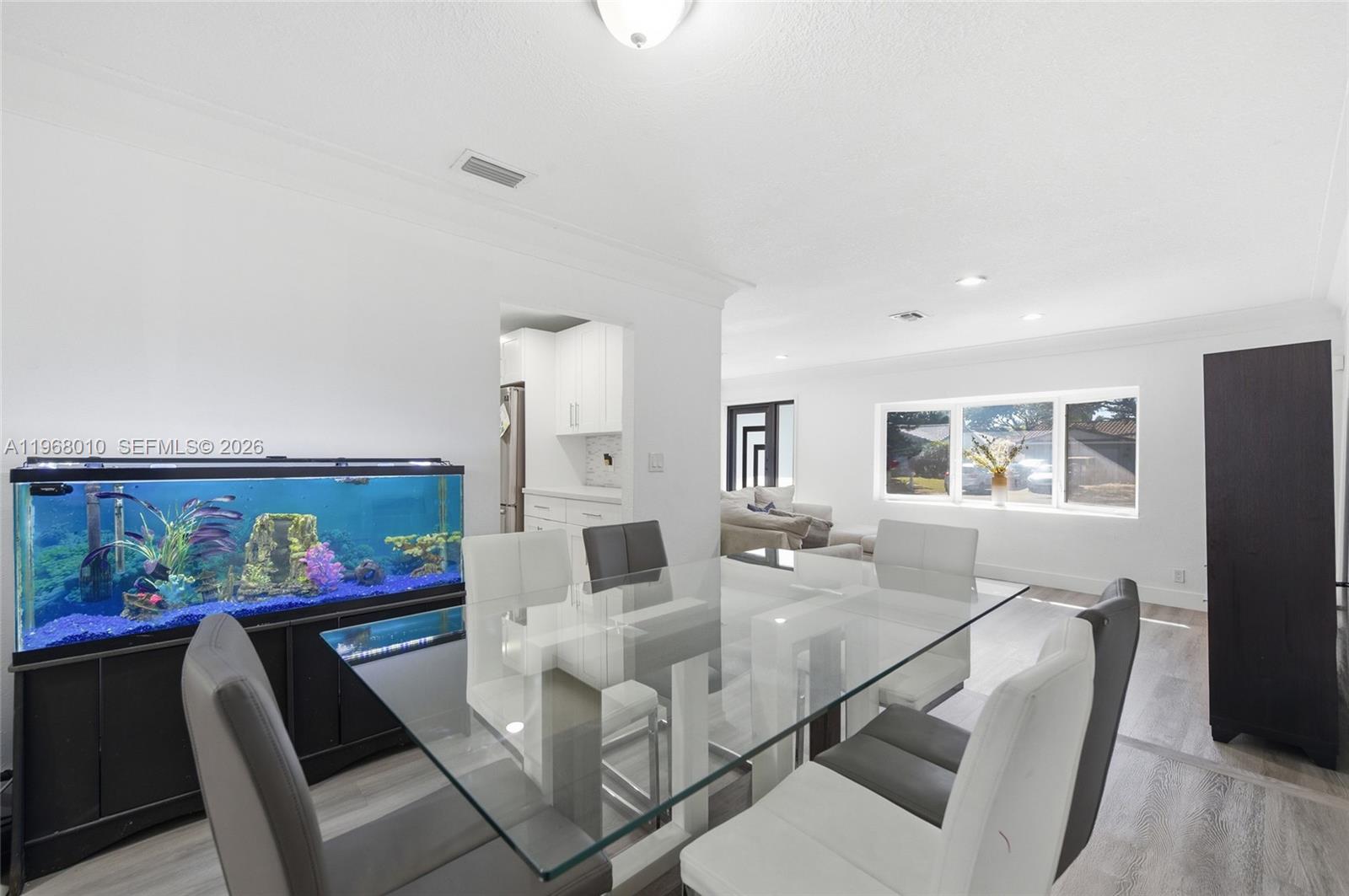 FOREST HILLS SOUTH - Residential