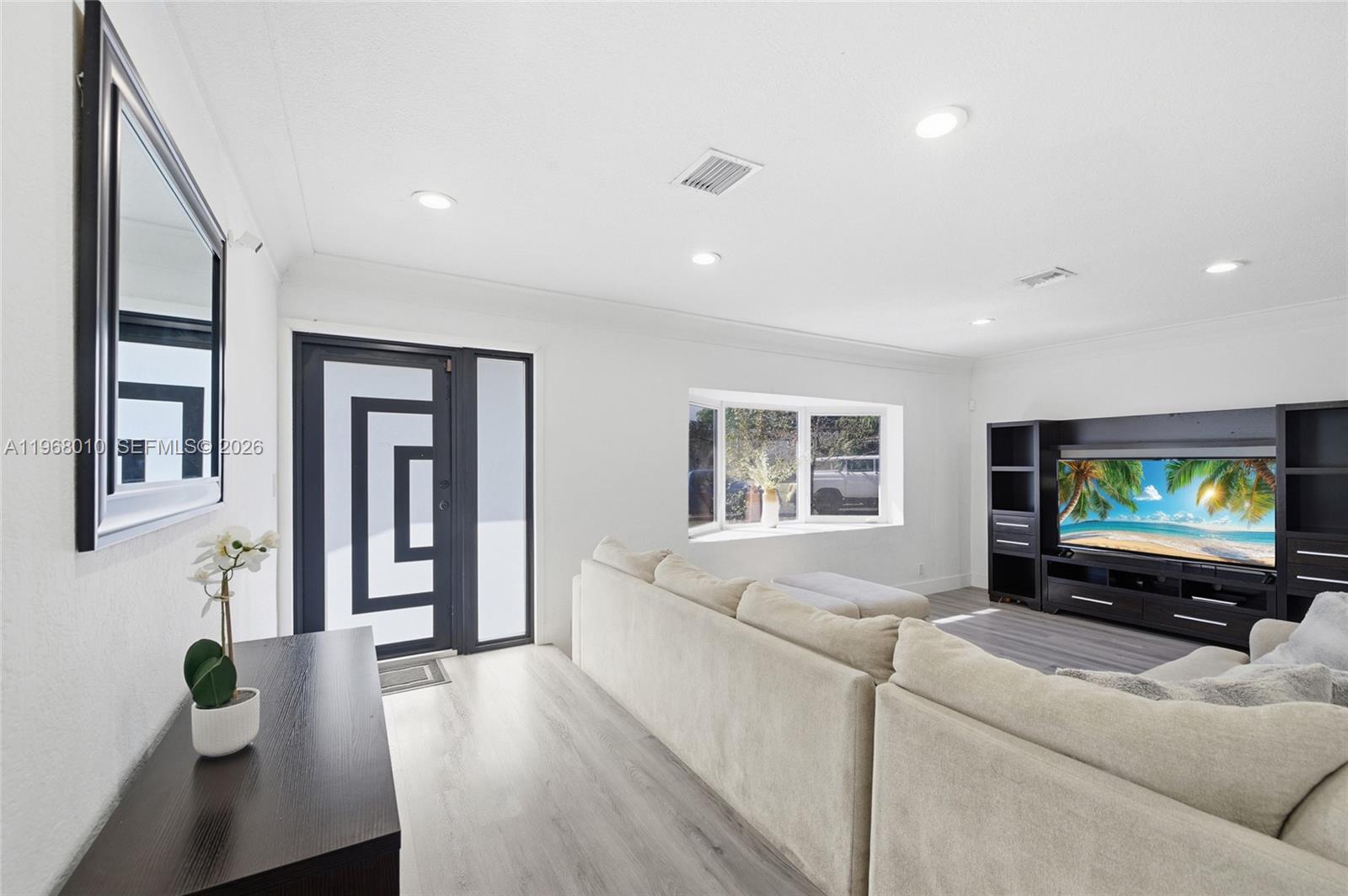 FOREST HILLS SOUTH - Residential