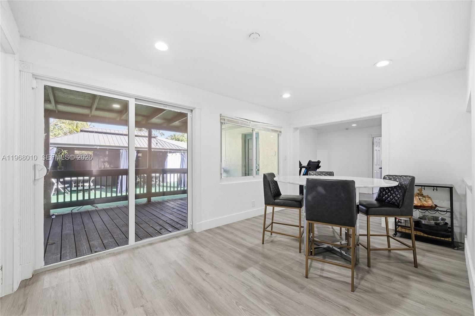 FOREST HILLS SOUTH - Residential