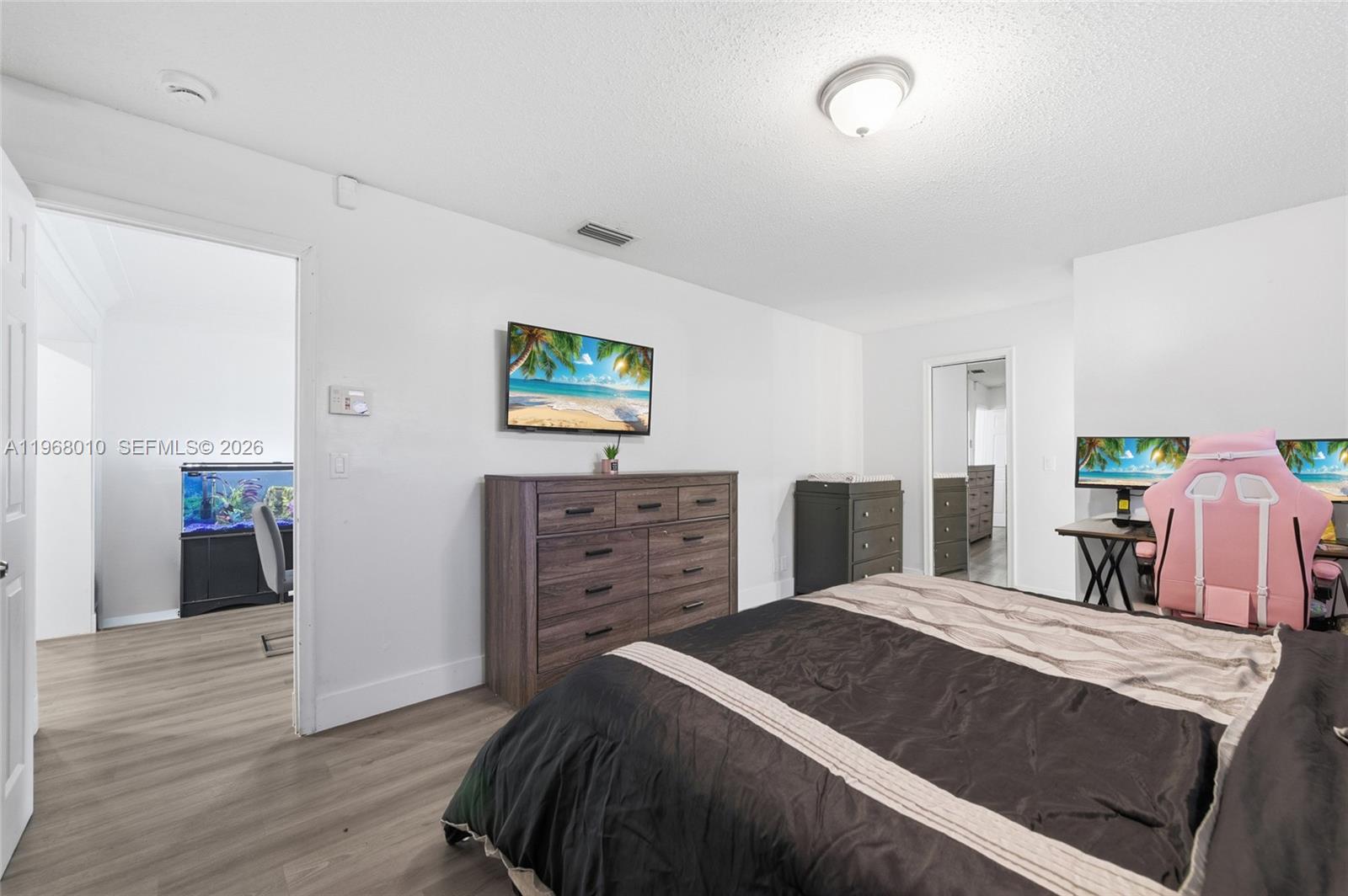 FOREST HILLS SOUTH - Residential